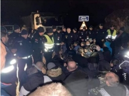 Блокада на Ђурђевића Тари: Полицијско појачање на мосту, сљедећи пут палице
