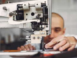 Индустријске шиваће машине: Водич за решавање проблема и одржавање