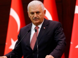 Турски премијер позвао Русију и САД да се уздрже од корака који воде ка хаосу