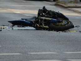 ТРАГЕДИЈА КОД ЗРЕЊАНИНА: Мотоциклиста погинуо у саобраћајној несрећи